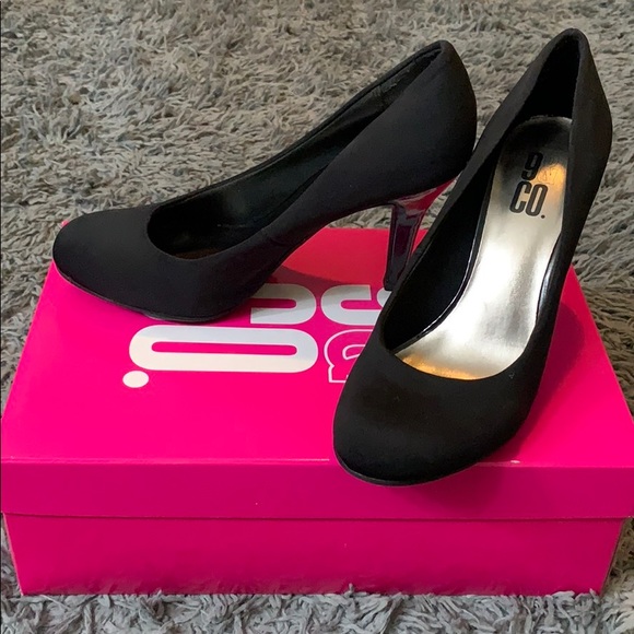 Shoes - Picture 3 of 3